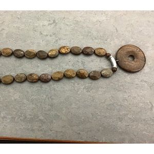 NWOT Coldwater Creek Beautiful Brown Marble Necklace 15” length